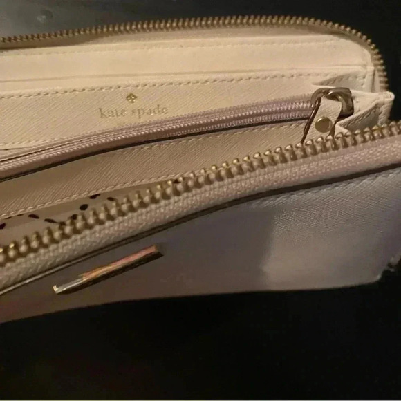 Kate Spade Wallet - Picture 5 of 7